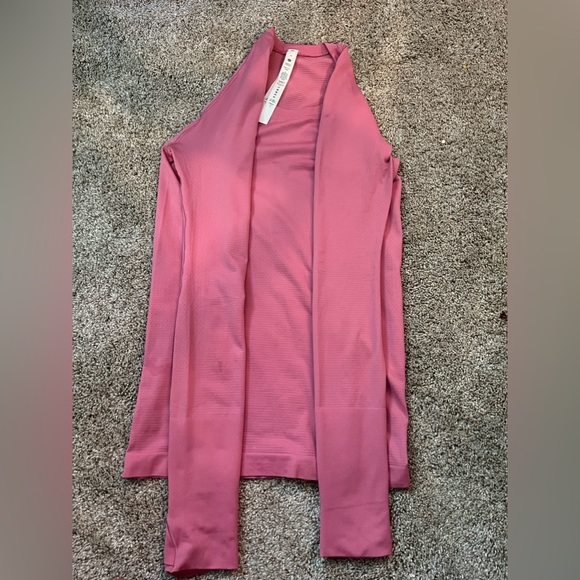 super cute pink blossom lululemon swiftly tech long sleeve shirt size 4 - Picture 3 of 5